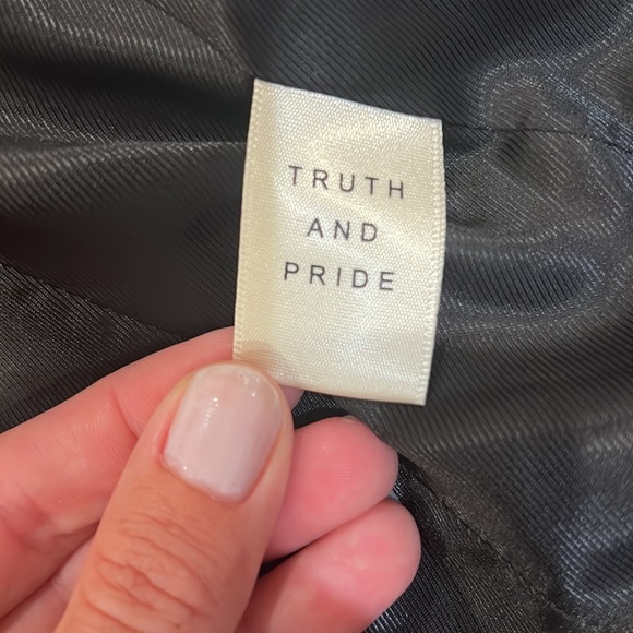 Truth & Pride leather jacket - Picture 14 of 15